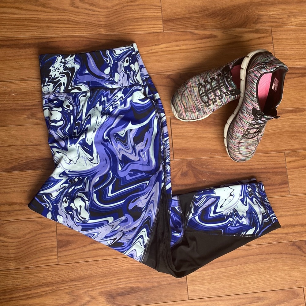 Livi Active 22/24 wicking leggings